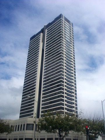 Honolulu's High Rise